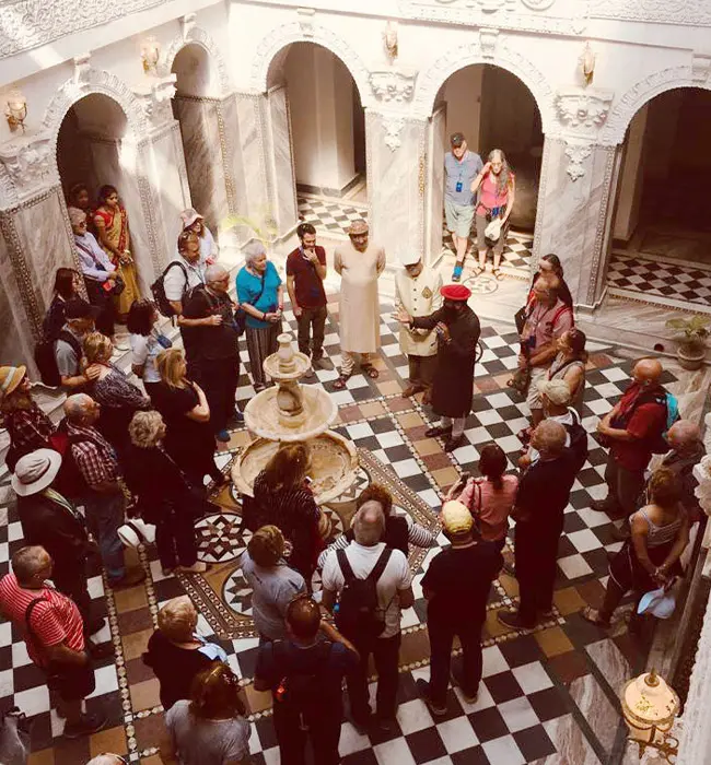 Story Telling : Tour of Bari Kothi