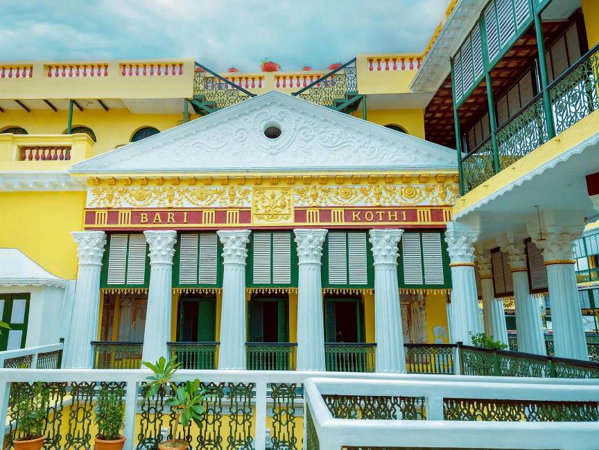 Bari Kothi facade