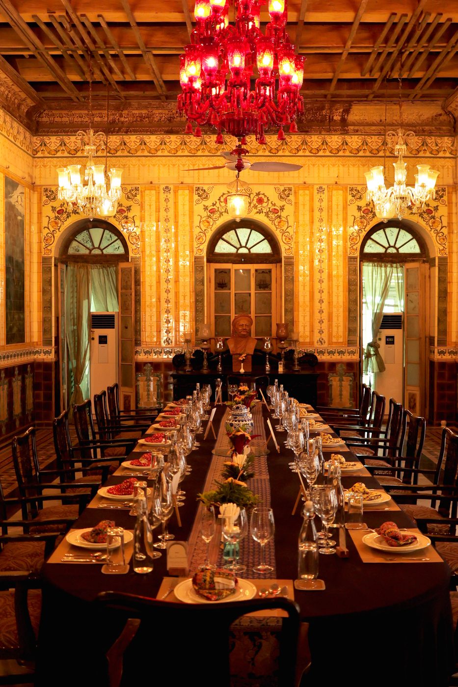 Darbar Hall, 16-seater dining area